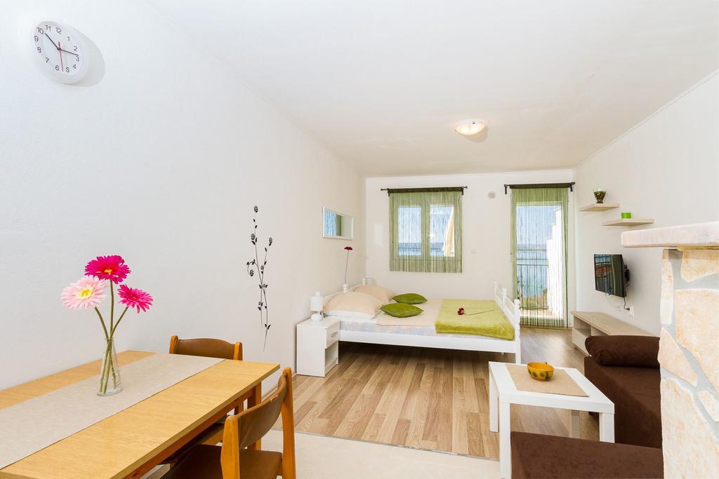 Apartmani Bregovec Maslenica Eksteriør billede