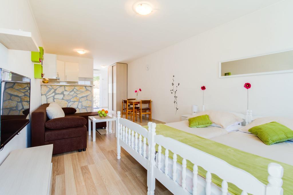 Apartmani Bregovec Maslenica Eksteriør billede