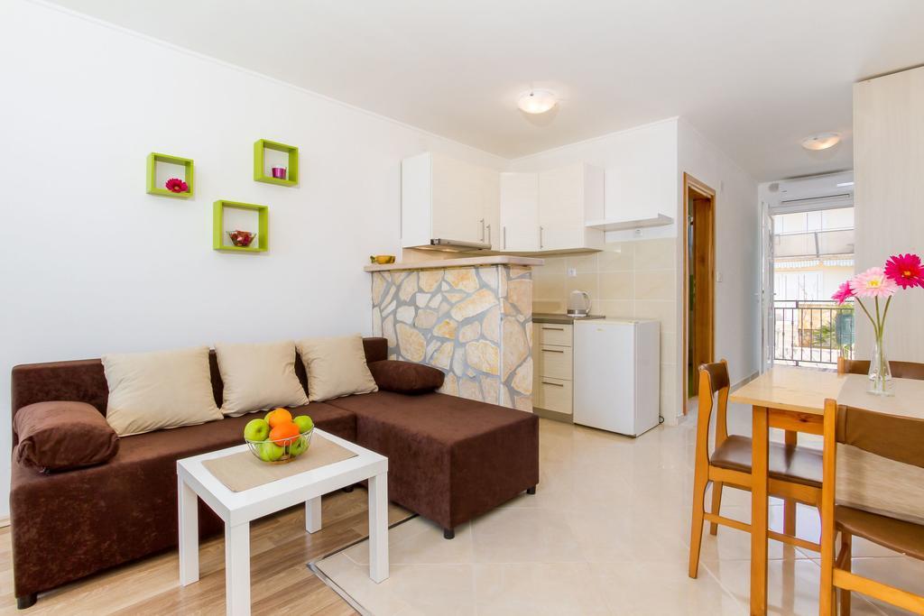 Apartmani Bregovec Maslenica Eksteriør billede