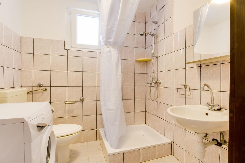 Apartmani Bregovec Maslenica Eksteriør billede